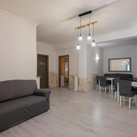 Oda ve Kahvaltı Seta 4*
