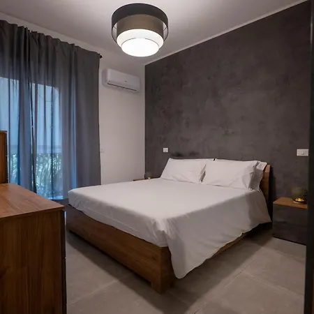 Seta Alojamento de Acomodação e Pequeno-almoço Giardini Naxos