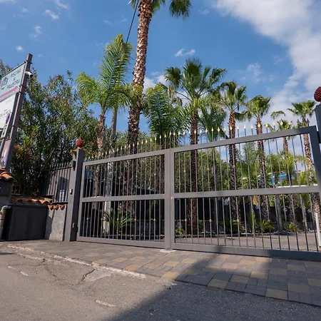 Seta לינה וארוחת בוקר