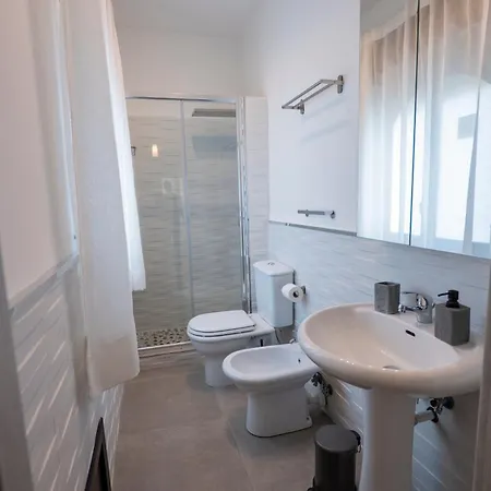 Seta לינה וארוחת בוקר 4*