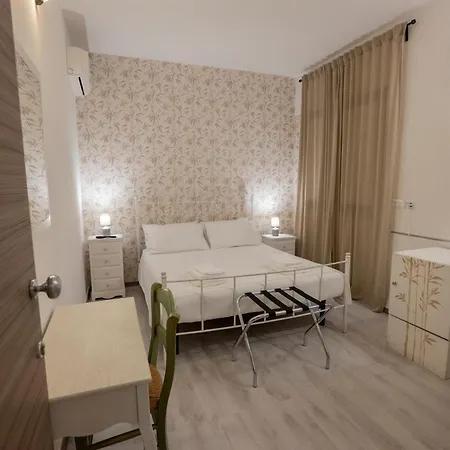 לינה וארוחת בוקר Seta גיארדיני נאקסוס